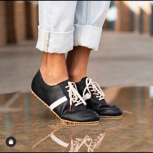 Plae Waterproof Sneakers Trainers Size 10.5W NEW!